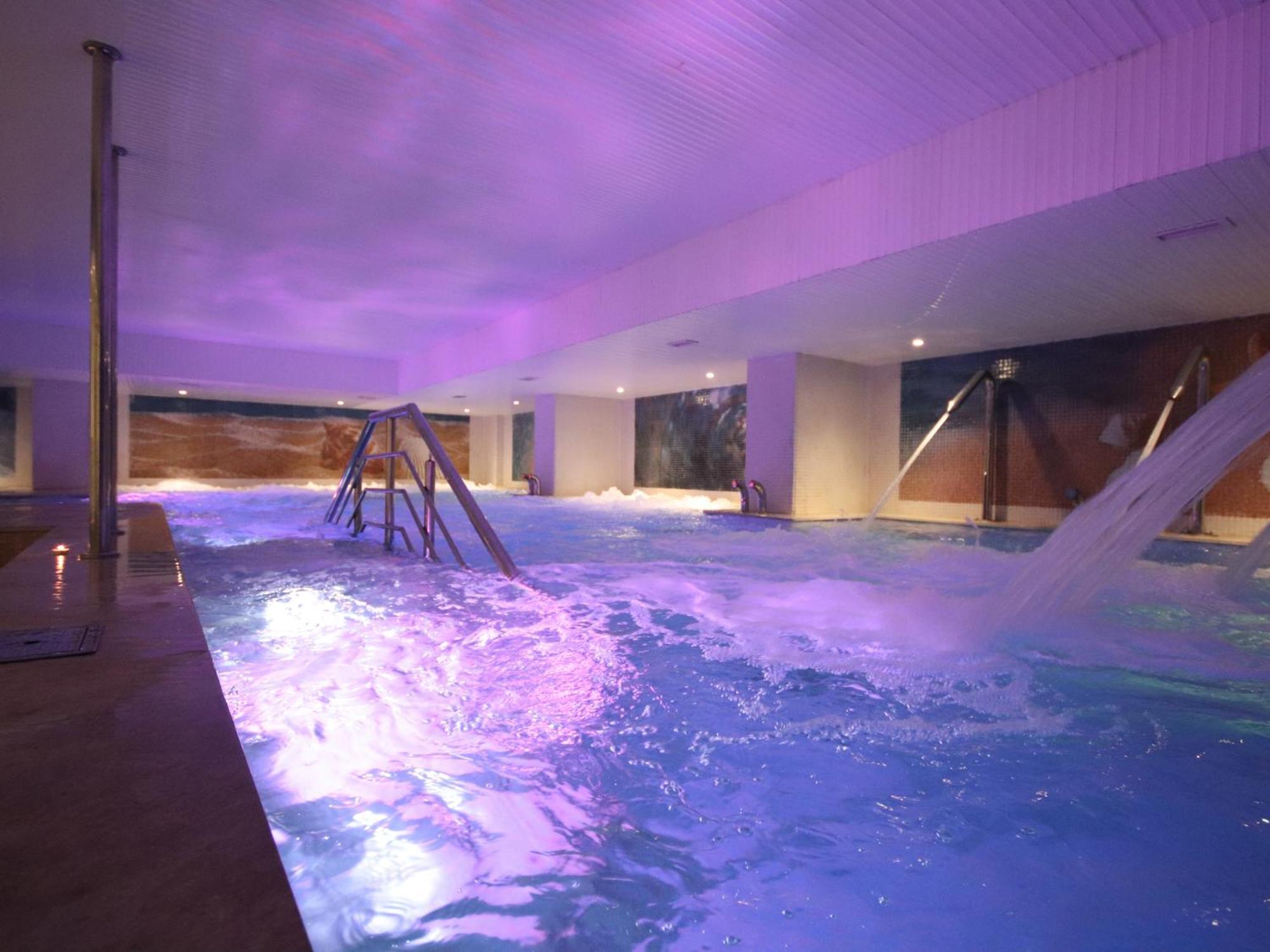 New Hotel Piscine Wellness & Spa Casa Blanca Exterior foto